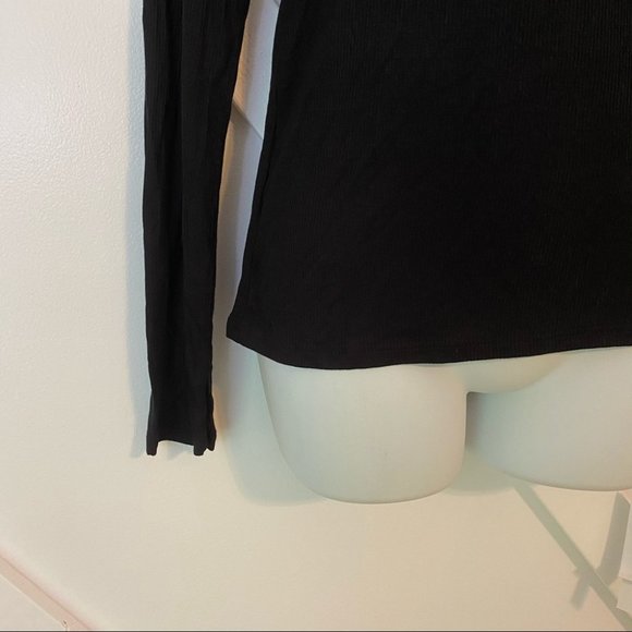 Lord & Taylor Turtleneck Long Sleeve Ribbed Top S - Picture 3 of 8
